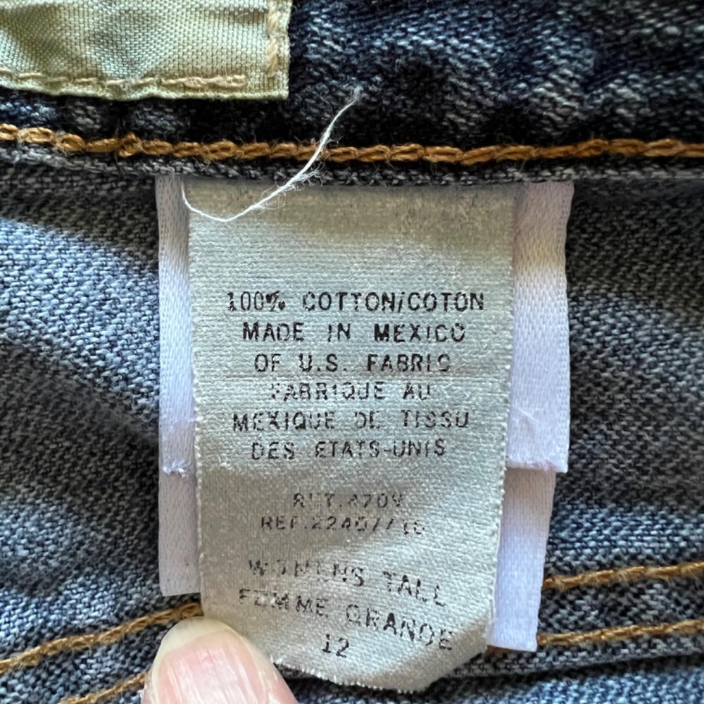 Womens Eddie Bauer Natural Fit Jeans size 12 Tall - Picture 2 of 8